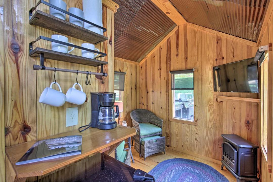 Photo of Livingroom in Hayesville