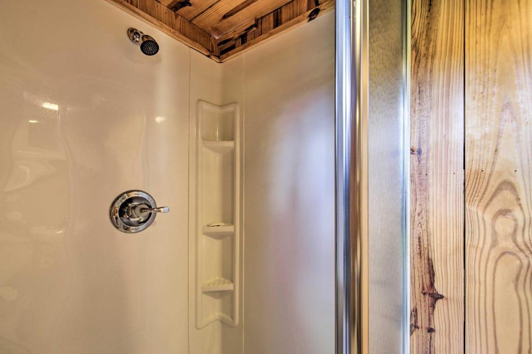 Photo of Bathroom in Hayesville