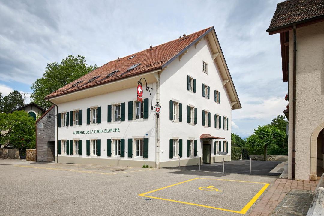 Photo of Buildings in Gingins