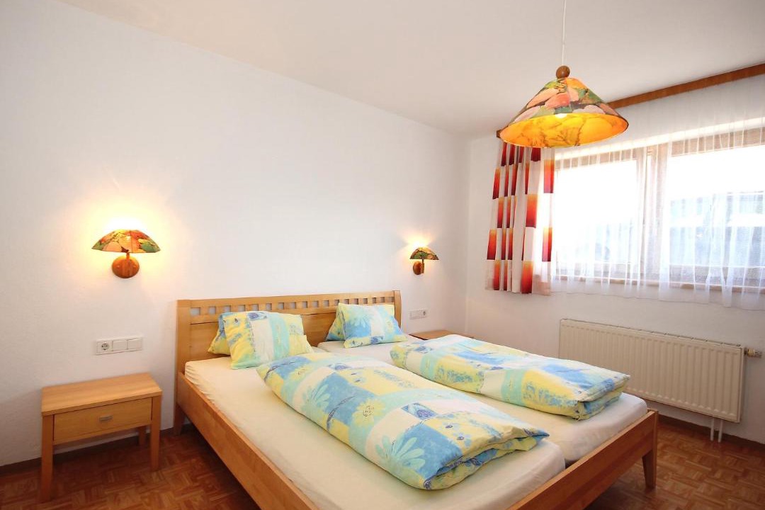Photo of Bedroom in Kapfing