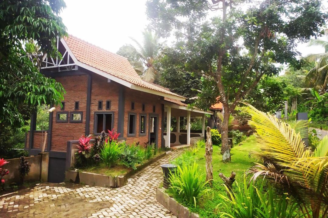 Photo of Buildings in Kalipuro