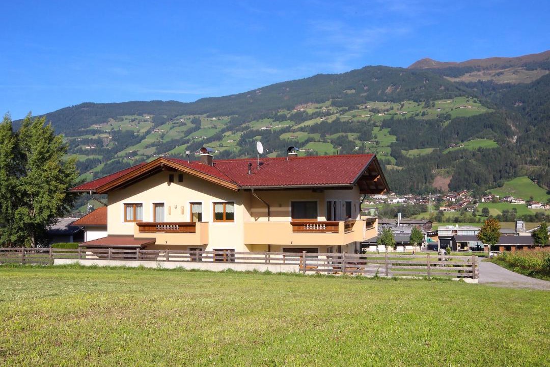 Photo of Others in Fuegen