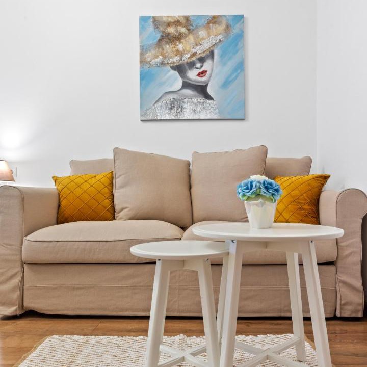 Photo of Livingroom in Sector 4