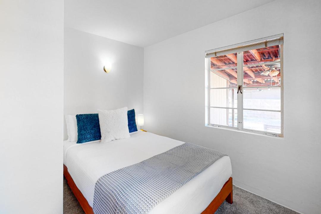 Photo of Bedroom in Sam Hughes