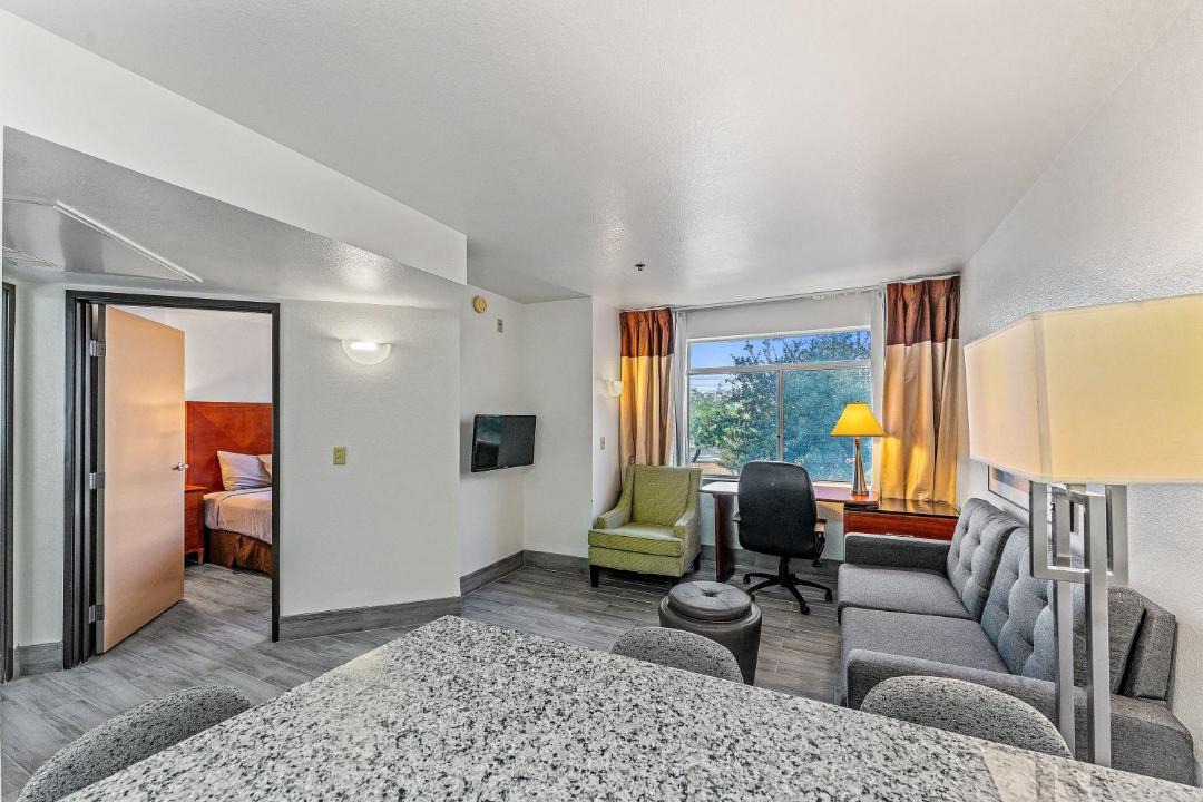 Photo of Livingroom in Chandler