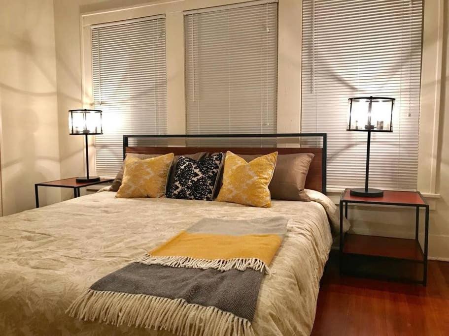 Photo of Bedroom in Neartown