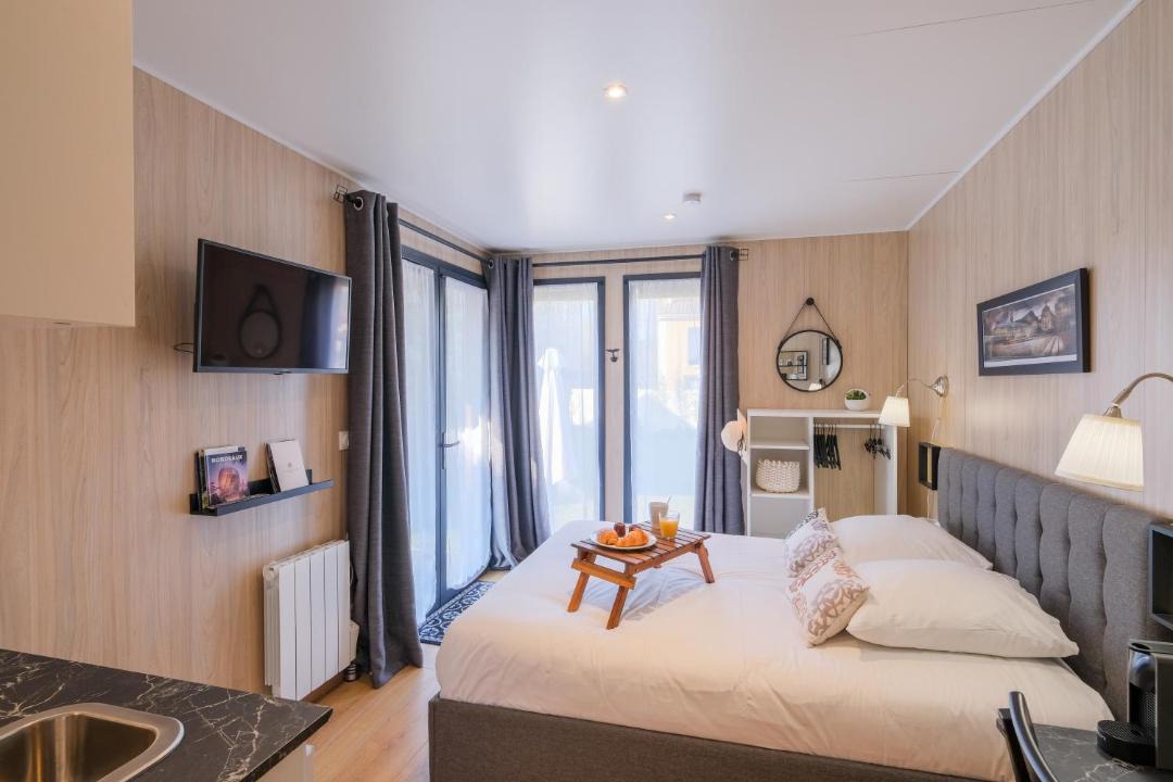 Photo of Bedroom in Pessac