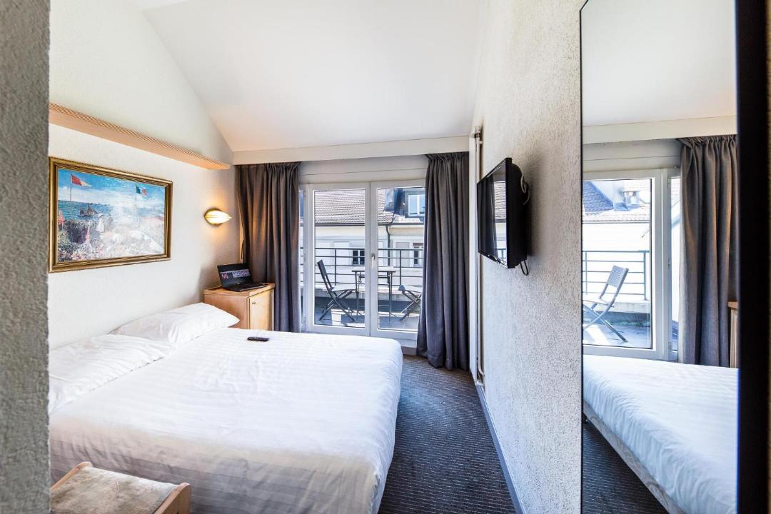 Photo of Bedroom in Paquis Navigation