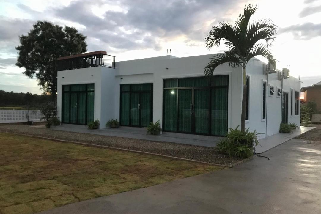 Photo of Buildings in Pua