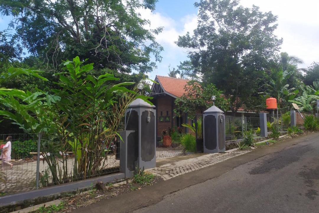 Photo of Buildings in Kalipuro