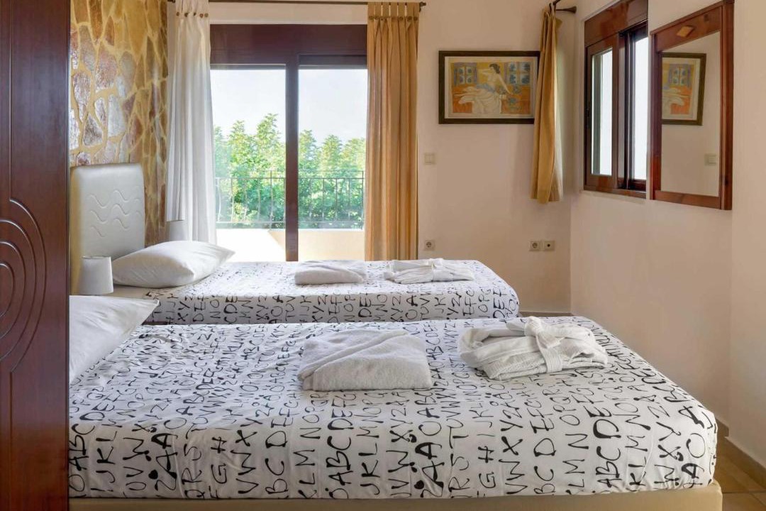 Photo of Bedroom in Kato Stalos