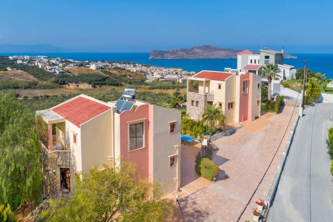 Photo of Buildings in Kato Stalos
