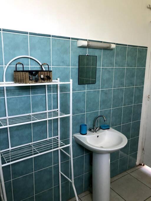 Photo of Bathroom in Damencourt