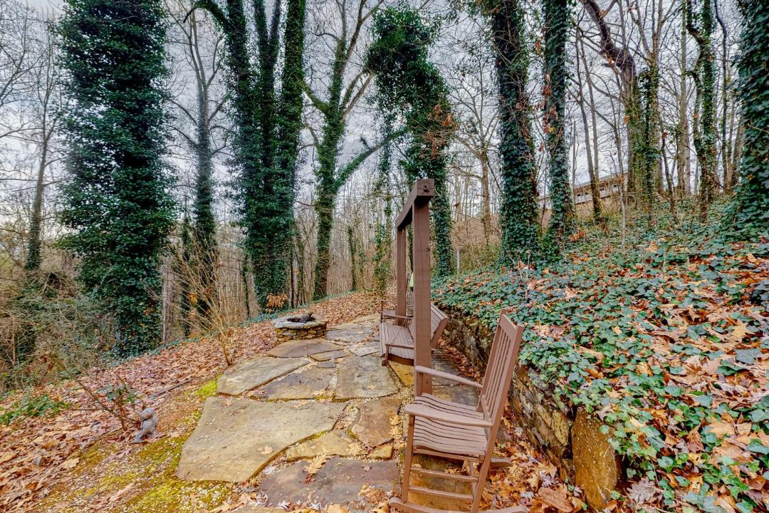 Photo of Others in Hiawassee