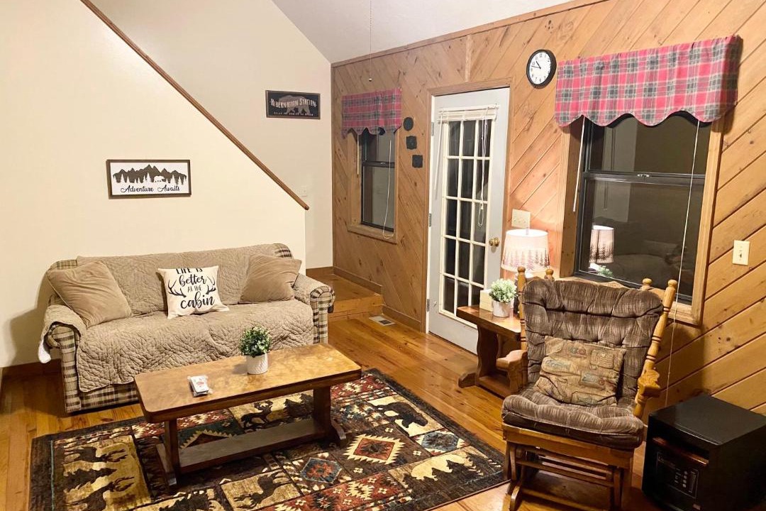 Photo of Livingroom in Blairsville