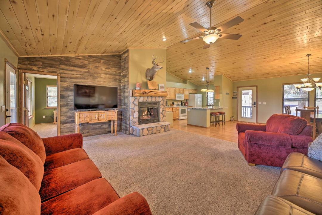 Photo of Livingroom in Show Low