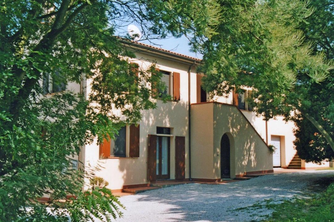 Photo of Buildings in Crespina