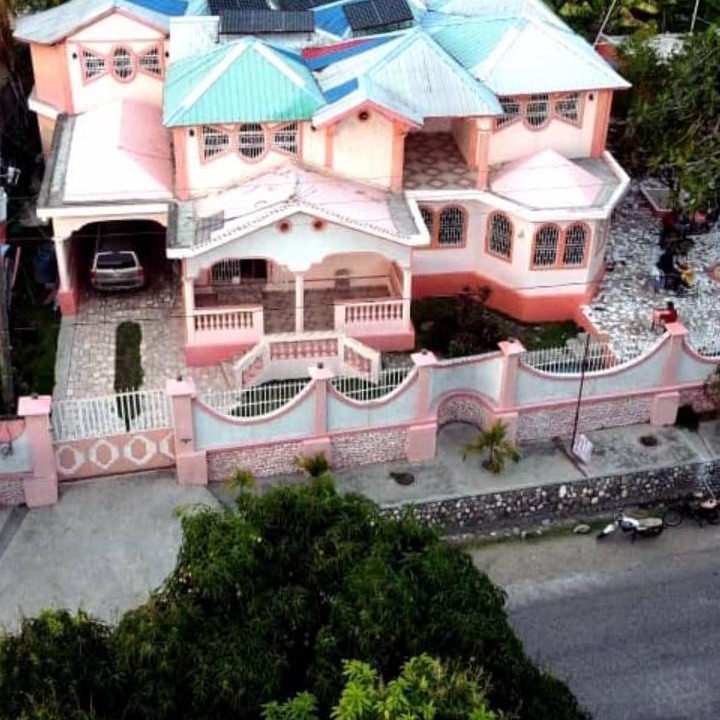 Photo of Buildings in Saint-Louis-du-Sud