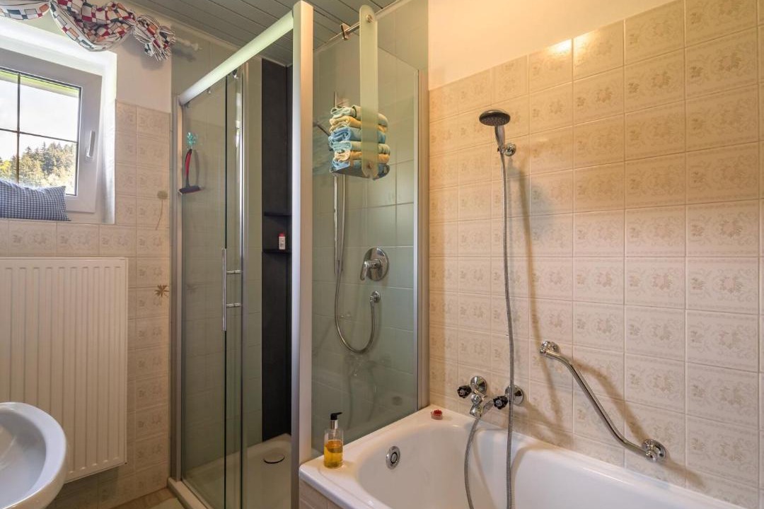 Photo of Bathroom in Itter
