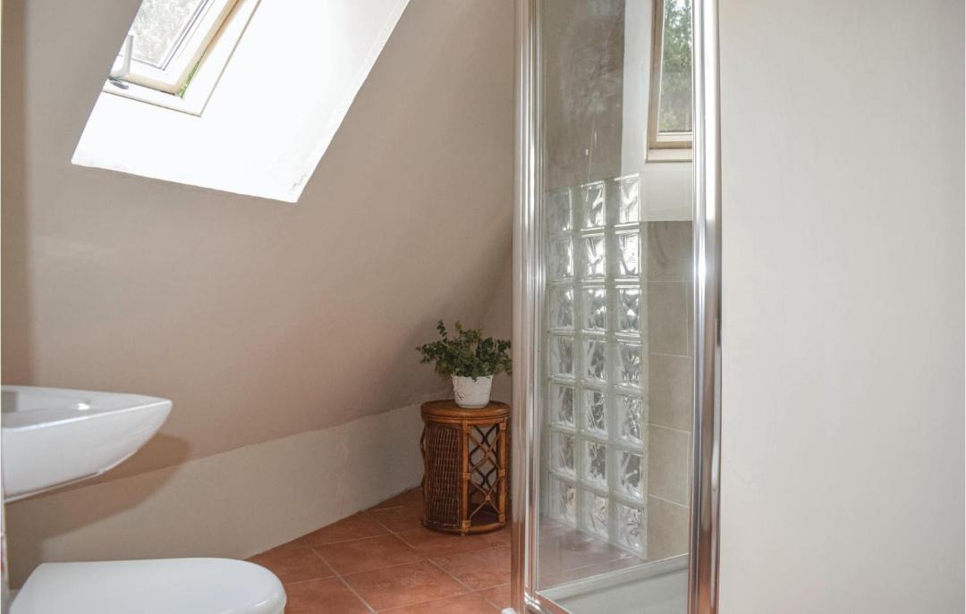 Photo of Bathroom in Saint-Adrien