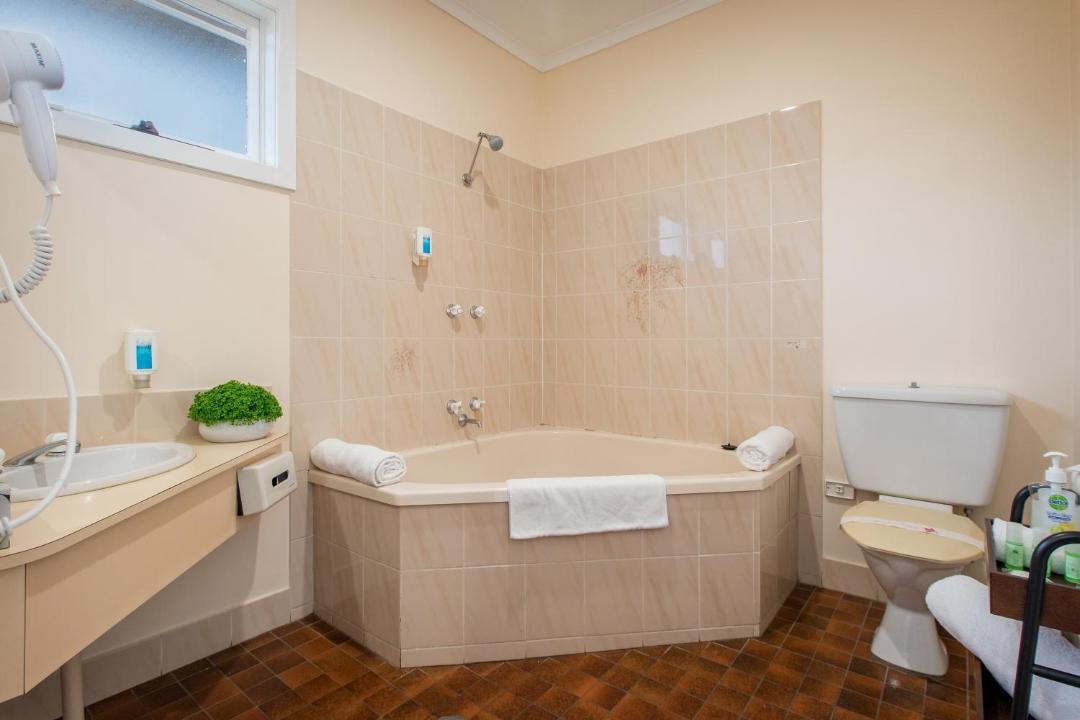 Photo of Bathroom in South Albury