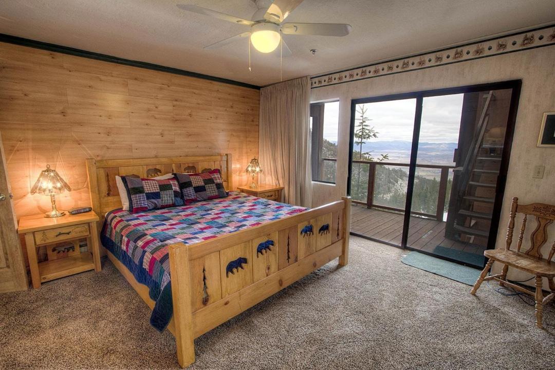 Photo of Bedroom in Tahoe Village
