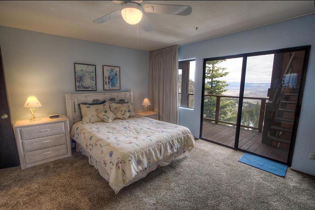 Photo of Bedroom in Tahoe Village