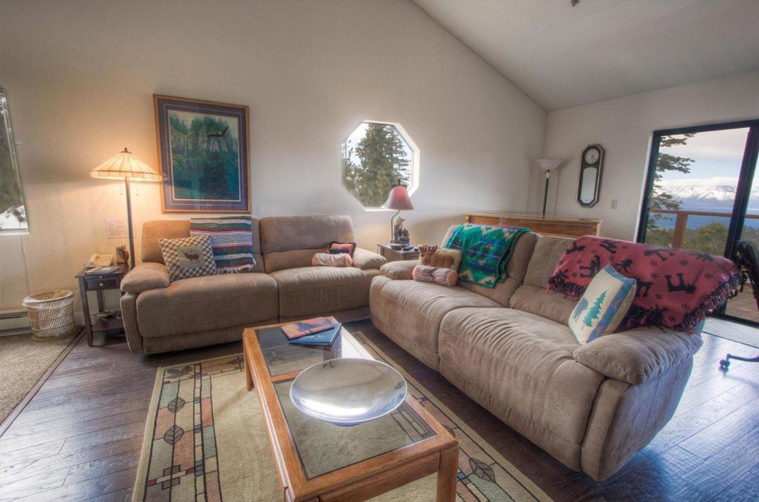 Photo of Livingroom in Tahoe Village