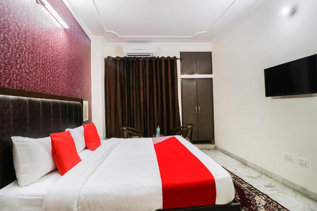 Photo of Bedroom in Sector 45