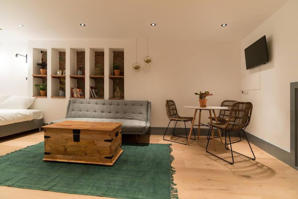 Photo of Livingroom in Old Town