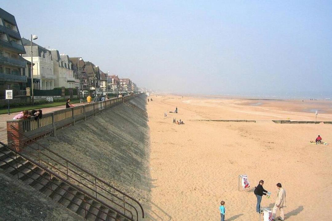 Photo of Others in Cabourg