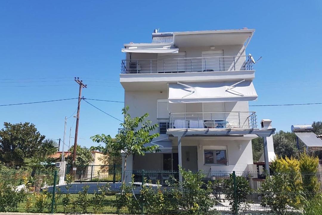Photo of Buildings in Ofrinion