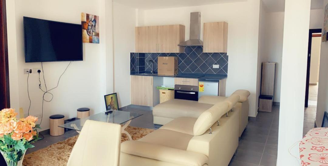 Photo of Livingroom in Cantonments