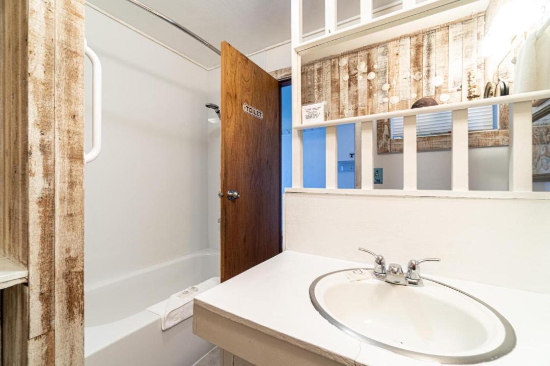 Photo of Bathroom in Neahkahnie Beach