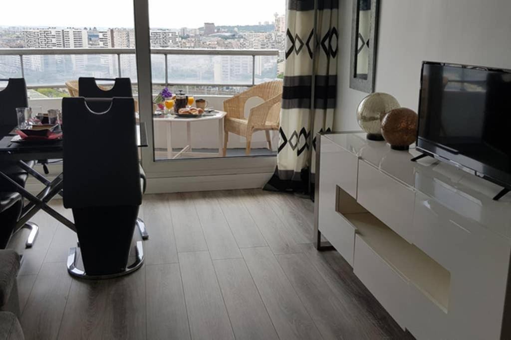 Photo of Livingroom in Quartier de la Chapelle