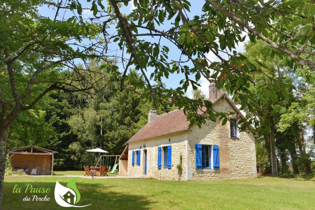 Photo of Buildings in La Perriere