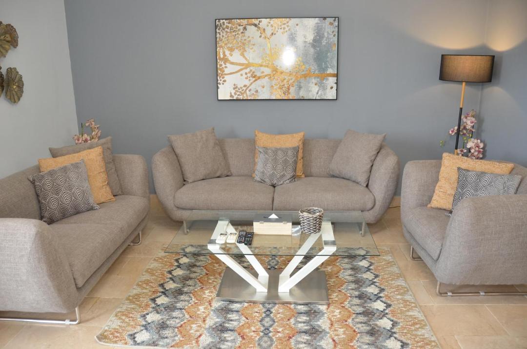Photo of Livingroom in Osu