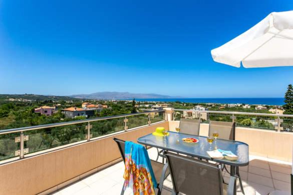 Photo of Patio Balcony in Pyrgos Psilonerou