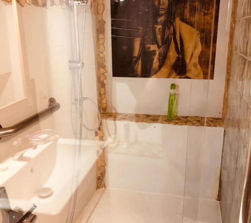 Photo of Bathroom in Lignerolle