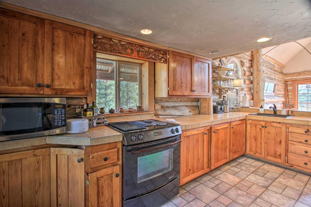 Photo of Kitchen in Crescent
