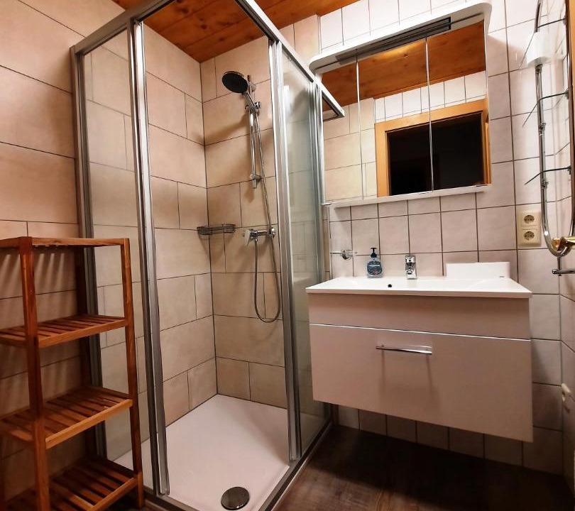 Photo of Bathroom in Kapfing