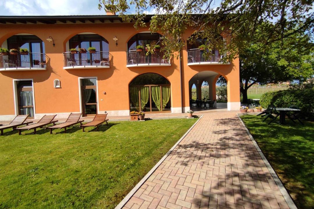 Photo of Buildings in Colà Di Lazise