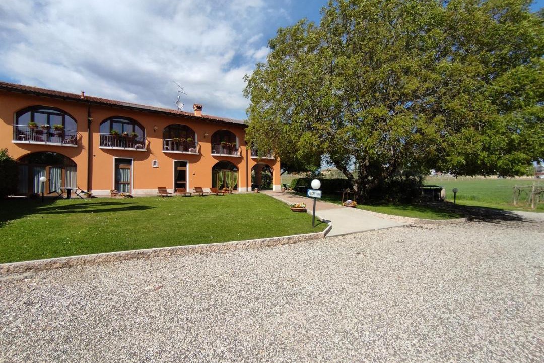 Photo of Buildings in Colà Di Lazise