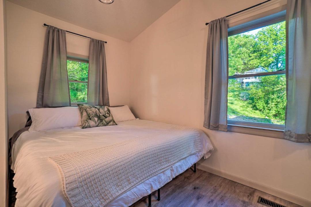 Photo of Bedroom in Mount Juliet