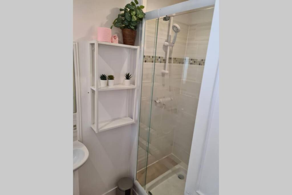 Photo of Bathroom in Chateaulin