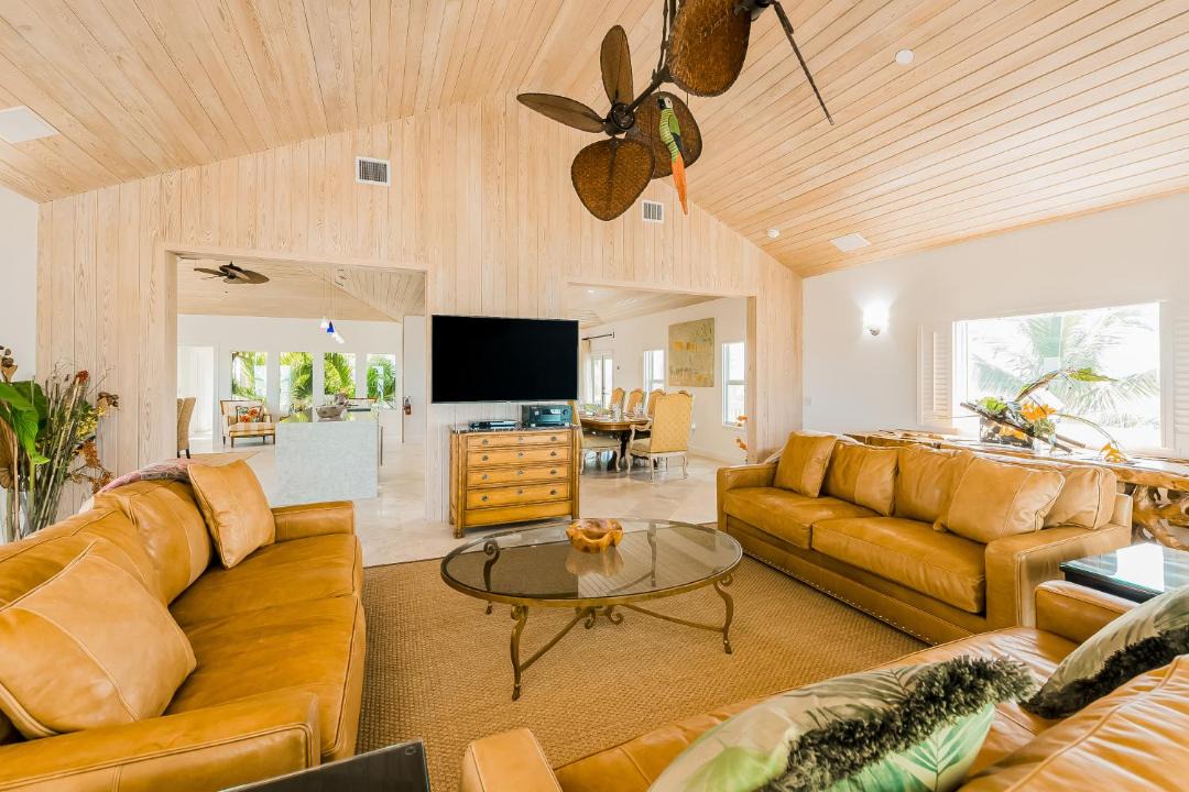 Photo of Livingroom in Sugarloaf Key