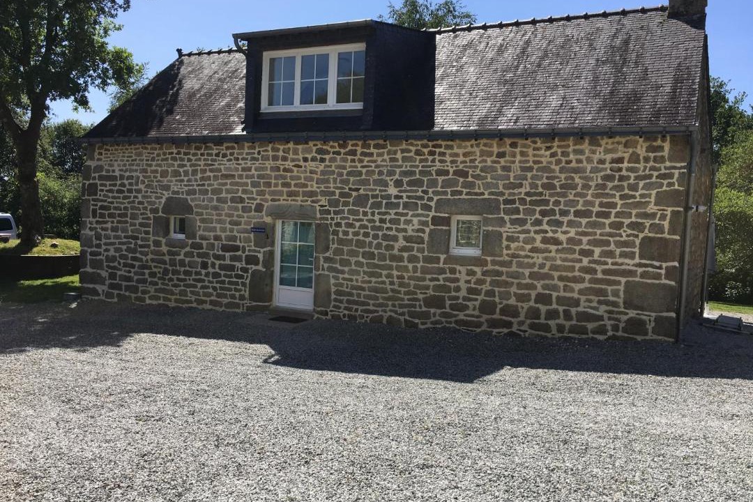 Photo of Buildings in Kernascleden