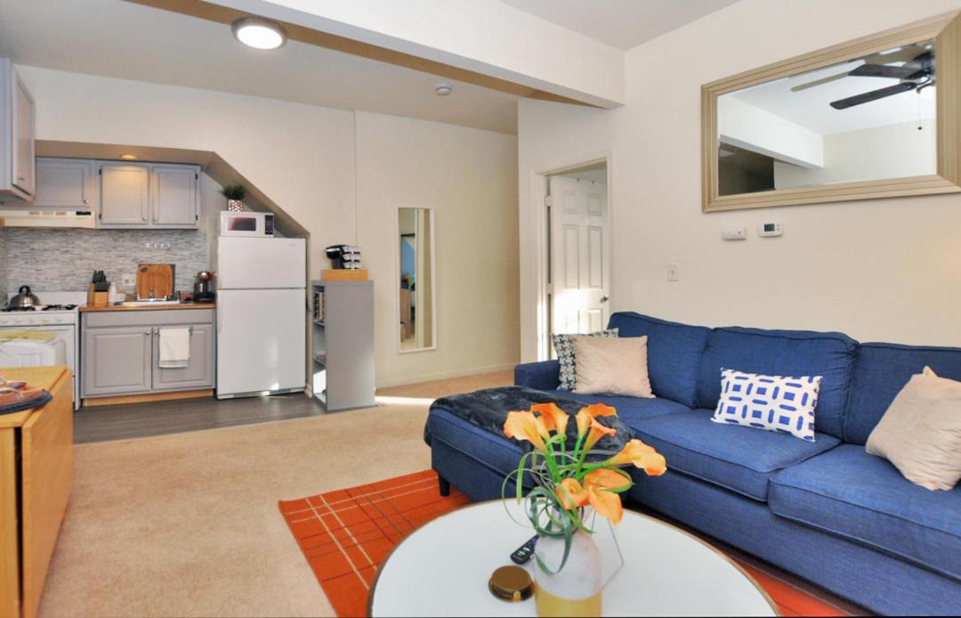 Photo of Livingroom in Capitol Hill