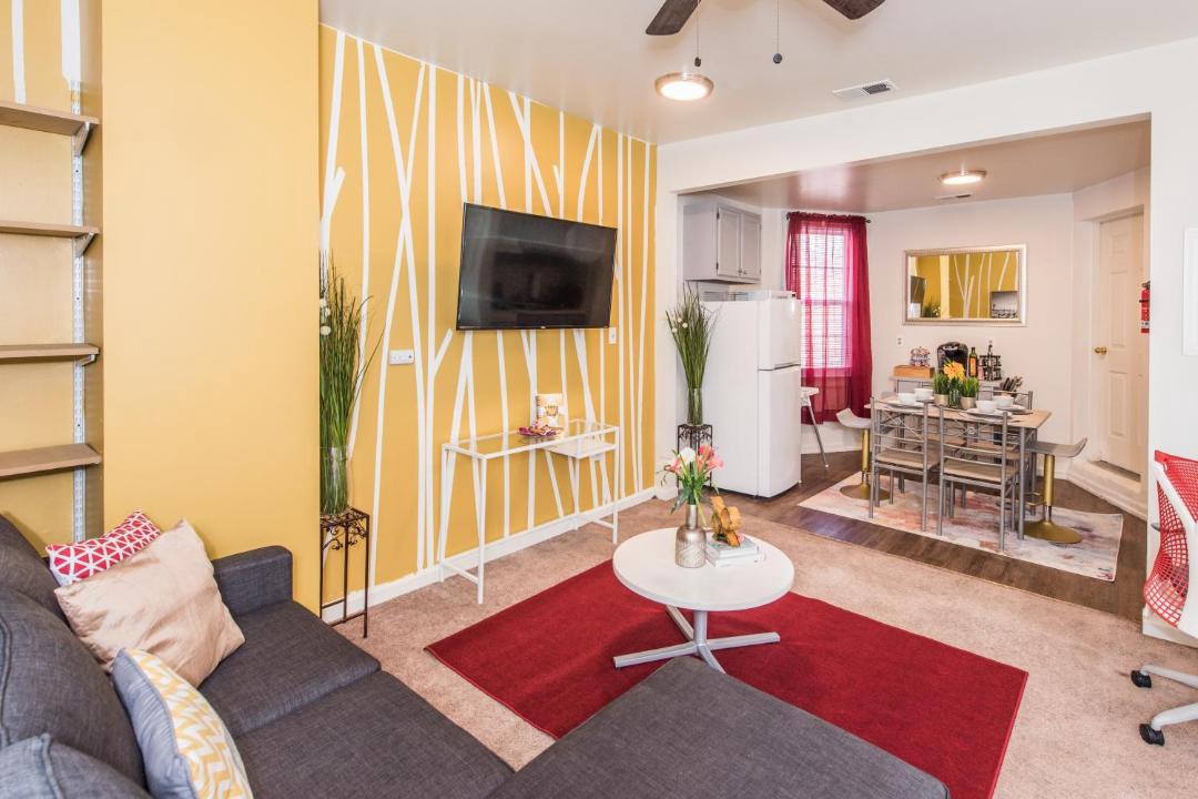 Photo of Livingroom in Capitol Hill