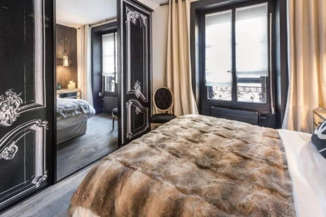 Photo of Bedroom in Maison-Royale